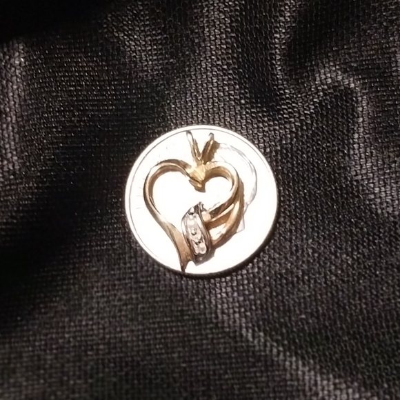 Solid 10k Gold Diamond Heart Pendant - Picture 4 of 9